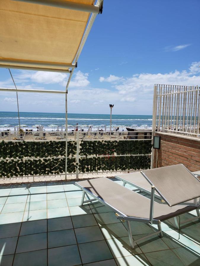 Incantevole Casa Sul Mare Vicino A Roma 네뚜노 외부 사진