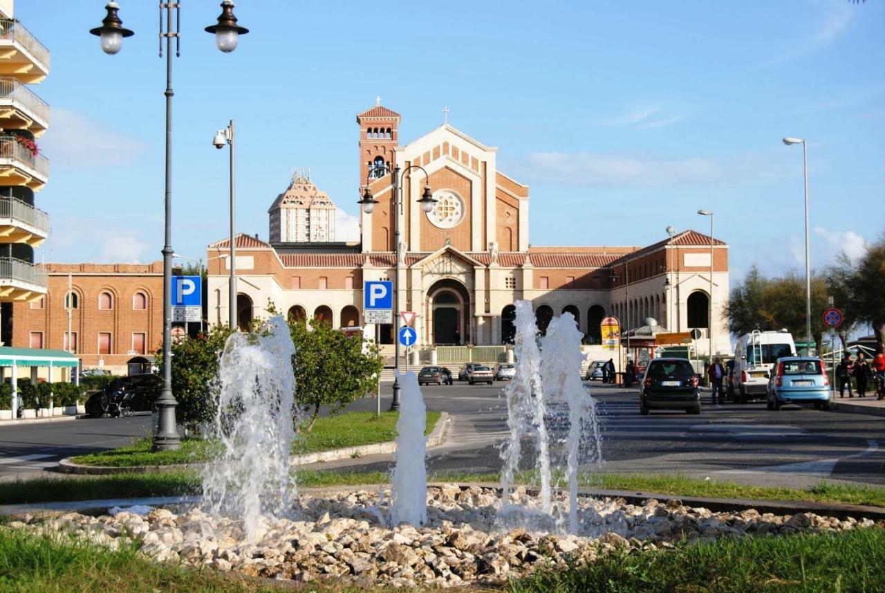 Incantevole Casa Sul Mare Vicino A Roma 네뚜노 외부 사진